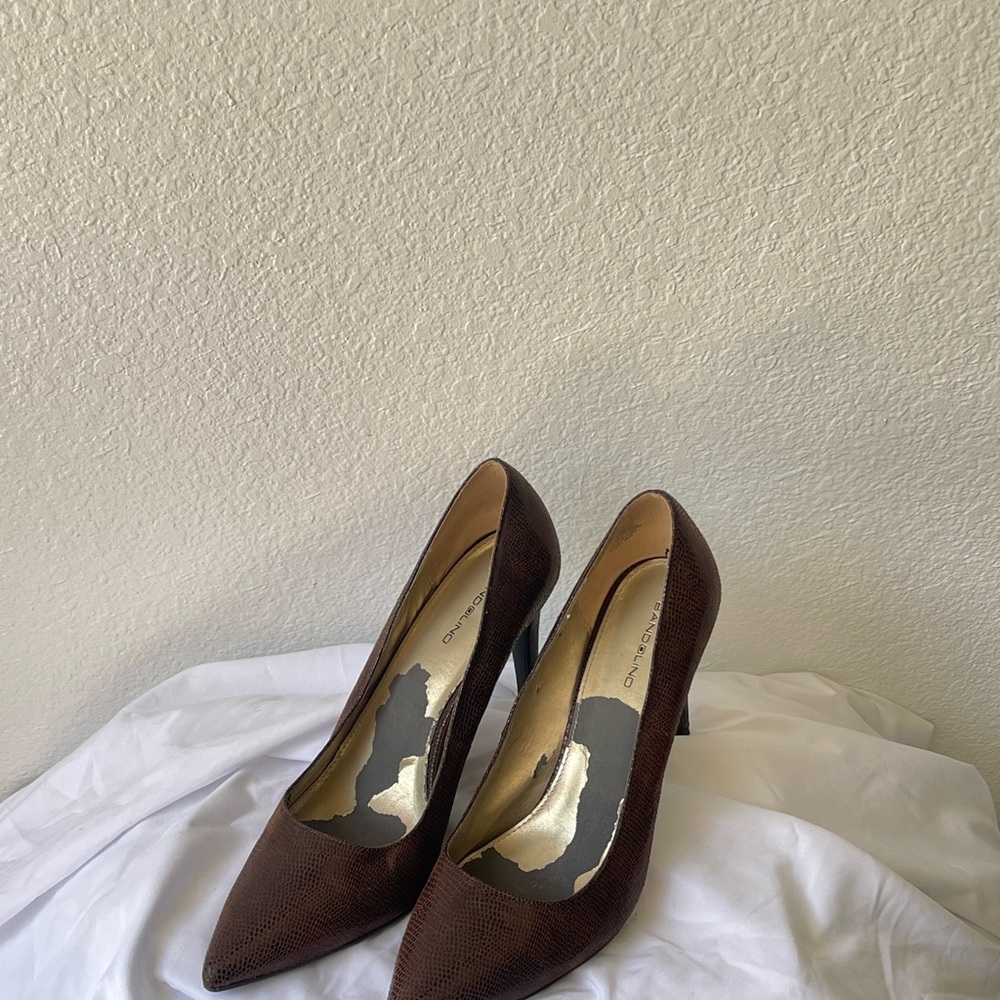 Brown Textured Pumps